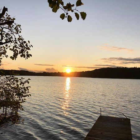 Ferienhaus Reetdach 1300Qm Privatgrundstueck Bootssteg Sauna Templin Luebbesee Uckermark Erholung Pur Seenplatte Petersdorf  Buitenkant foto