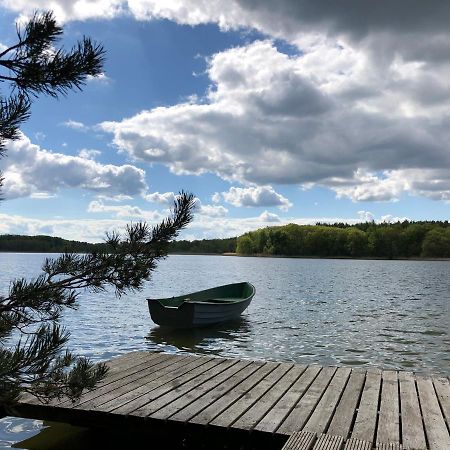 Ferienhaus Reetdach 1300Qm Privatgrundstueck Bootssteg Sauna Templin Luebbesee Uckermark Erholung Pur Seenplatte Petersdorf  Buitenkant foto